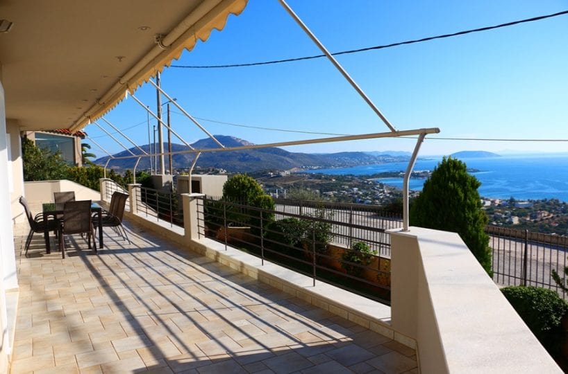 Athenian Riviera a luxury villa at Lagonissi