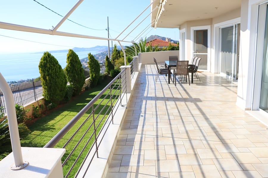 Athenian Riviera a luxury villa at Lagonissi
