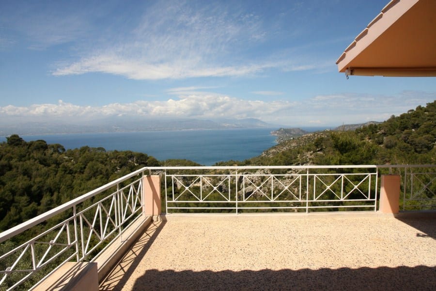 villa overlooking gulf of Corinth