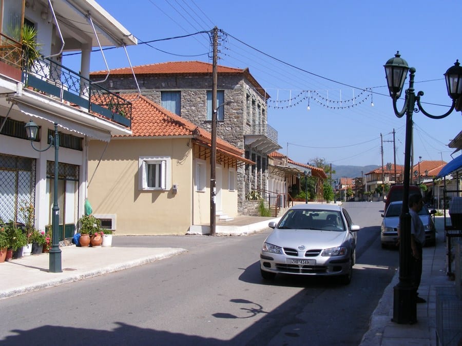 The Old Taverna Apartments